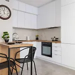 Poezji Modern&bright With Balcony By Renters Gliwice