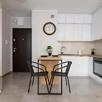 Apartamento Poezji Modern&bright With Balcony By Renters