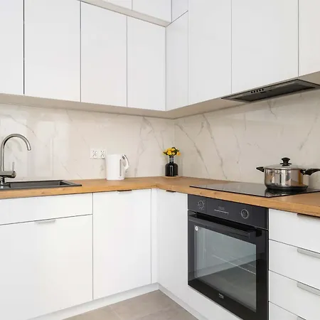 Daire Poezji Modern&bright With Balcony By Renters *