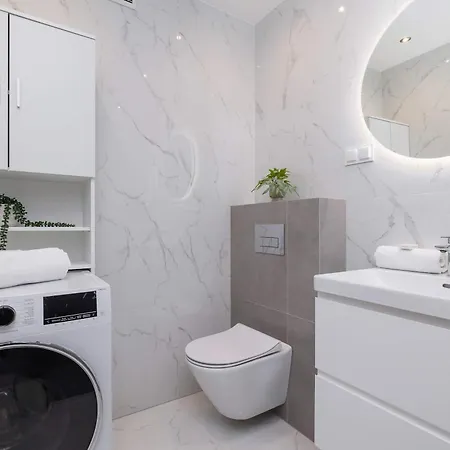 Daire Poezji Modern&bright With Balcony By Renters Gliwice