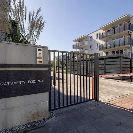 Apartment Poezji Modern&bright With Balcony By Renters